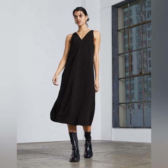 Everlane Dresses & Skirts - 🖤EVERLANE THE CITY STRIPE MIDI DRESS IN BLACK 4